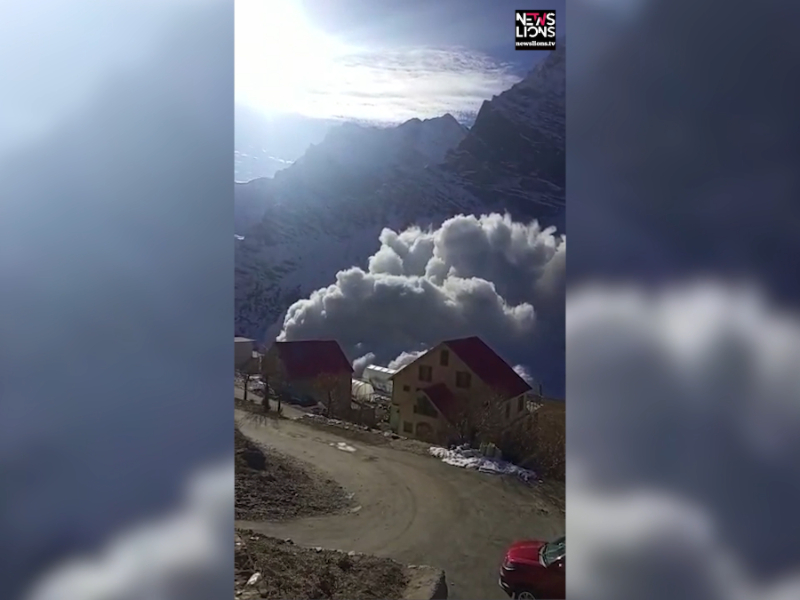 Massive avalanche hits village in northern India