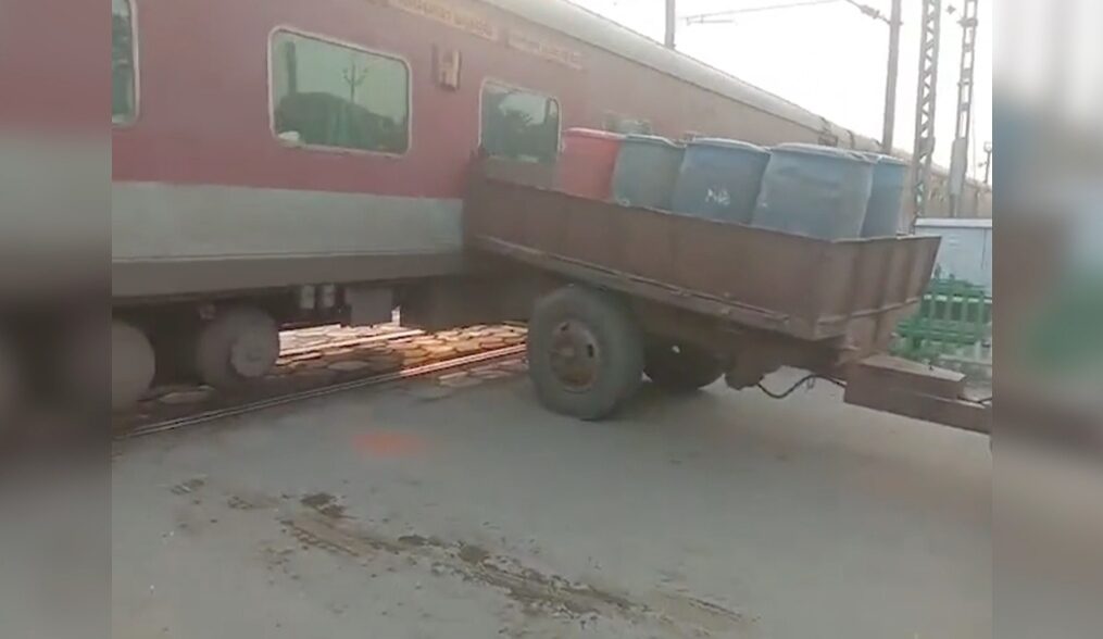 Alert train driver avoids collision with tractor in eastern India