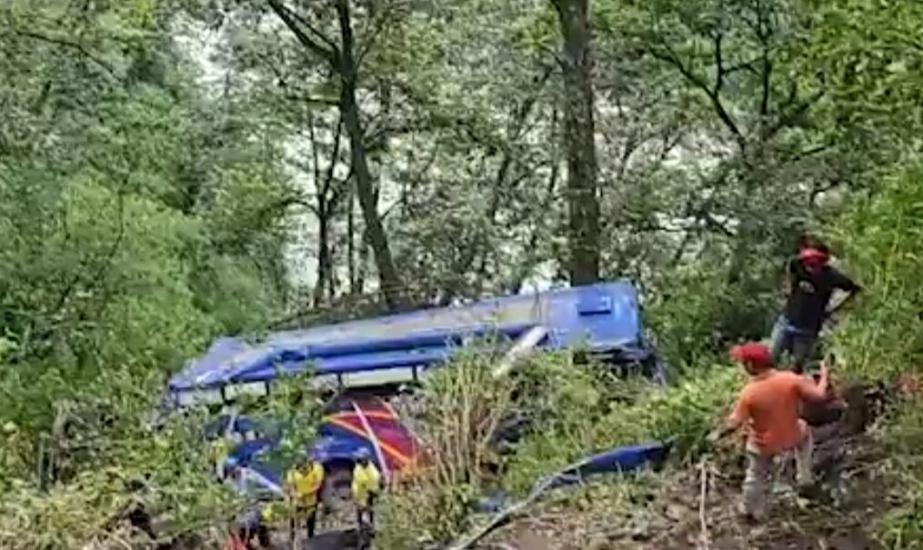 Tragic bus accident claims lives of people as bus falls into ditch in northern India
