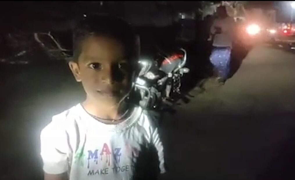Child abduction case increases, woman caught red-handed carrying away child in southern India