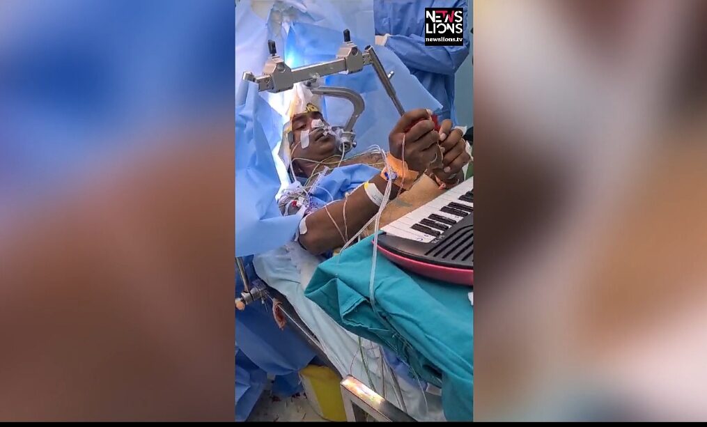 Man plays piano while undergoing brain surgery for tumour in central India