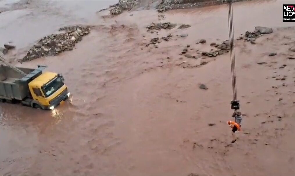 Officials rescue four trapped in flash flood in northern India