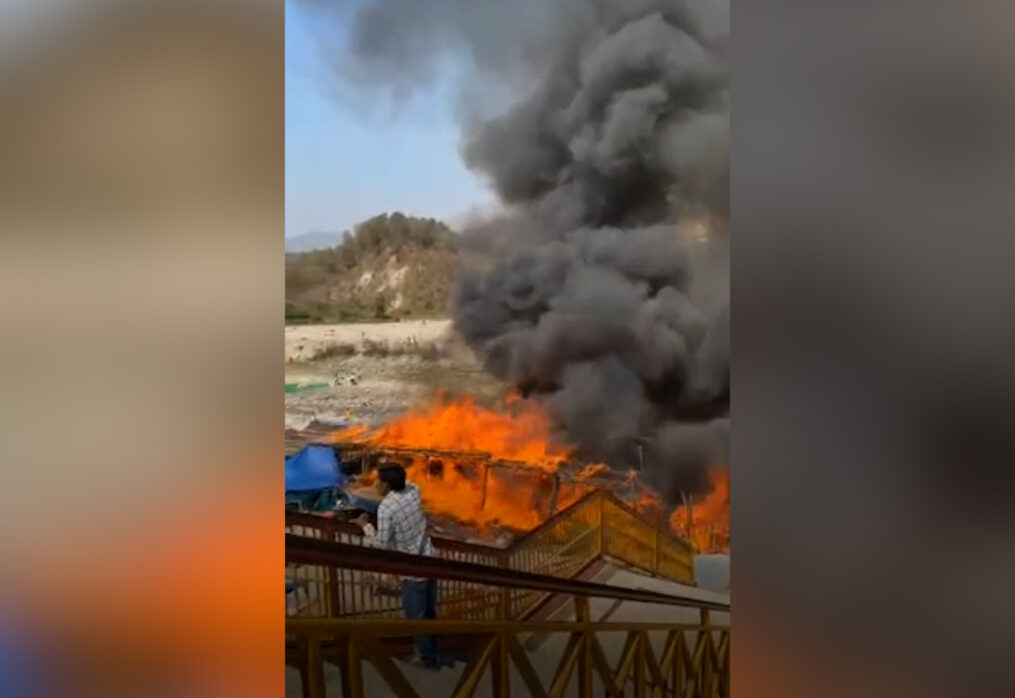 Massive blaze engulfs shop near temple in northern India